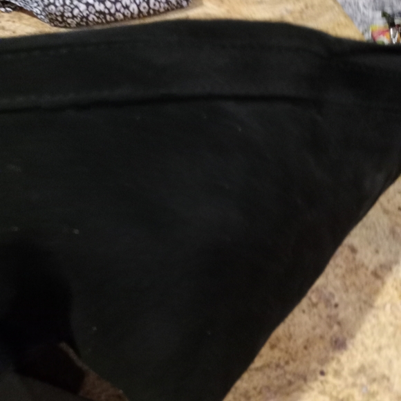 Boots - Picture 7 of 9